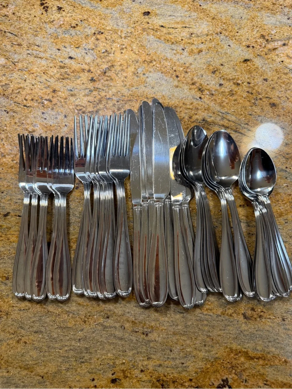 Linden 40 Flatware Set, Service for 8, Stainless Steel.